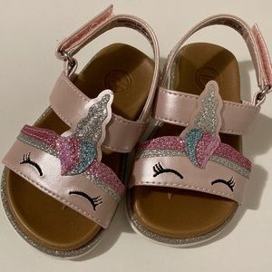 Unicorn Girls Sandals. Size 4.
